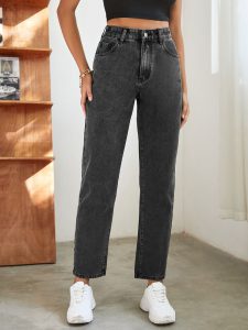 straight pants 225x300 - اصول پوشیدن شلوار برای خانم های قد کوتاه