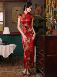 24 Qipao Dress 225x300 - انواع لباس زنانه بلند